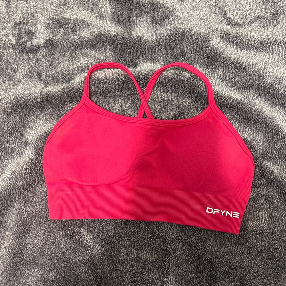 Dfyne sports bra